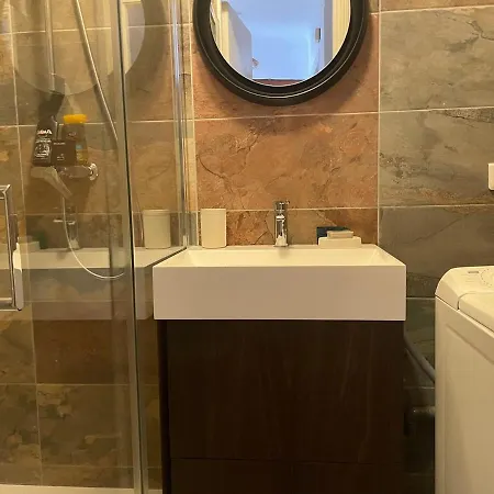 Menton, Pour 3 Personnes, Proche Gare * Menton