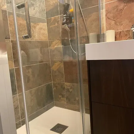 Apartman Menton, Pour 3 Personnes, Proche Gare