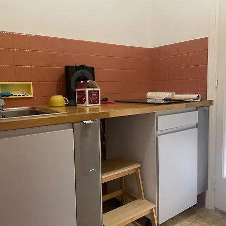 Menton, Pour 3 Personnes, Proche Gare 멍똥