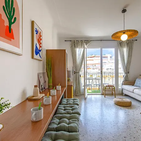 Apartment Menton, Pour 3 Personnes, Proche Gare Menton