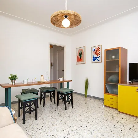 Menton, Pour 3 Personnes, Proche Gare Menton