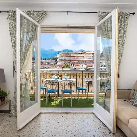 Menton, Pour 3 Personnes, Proche Gare Menton