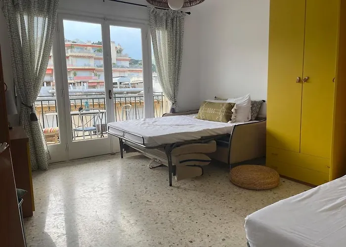 Menton, Pour 3 Personnes, Proche Gare 公寓 芒通