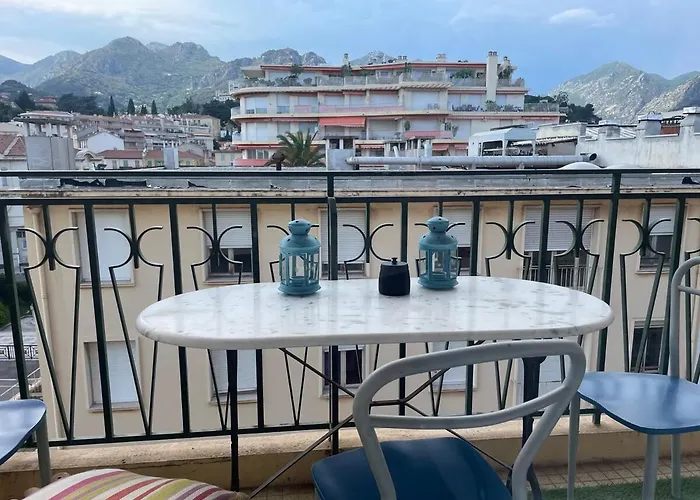 Menton, Pour 3 Personnes, Proche Gare 芒通
