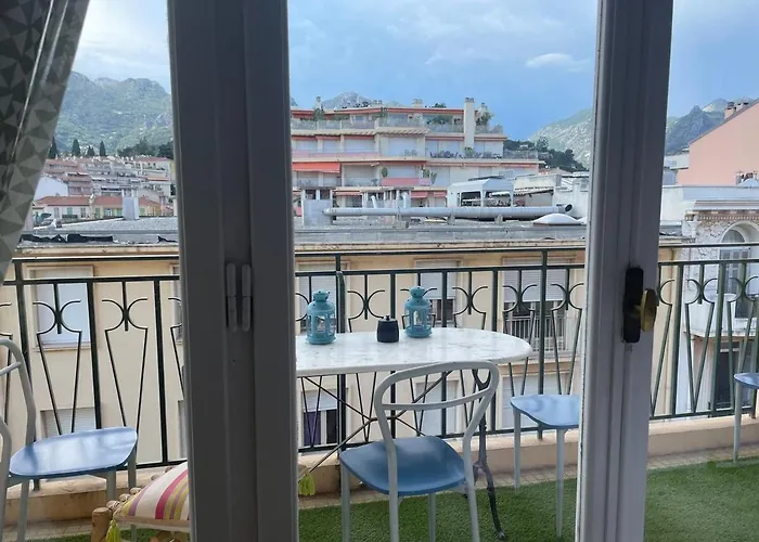 Menton, Pour 3 Personnes, Proche Gare * 芒通